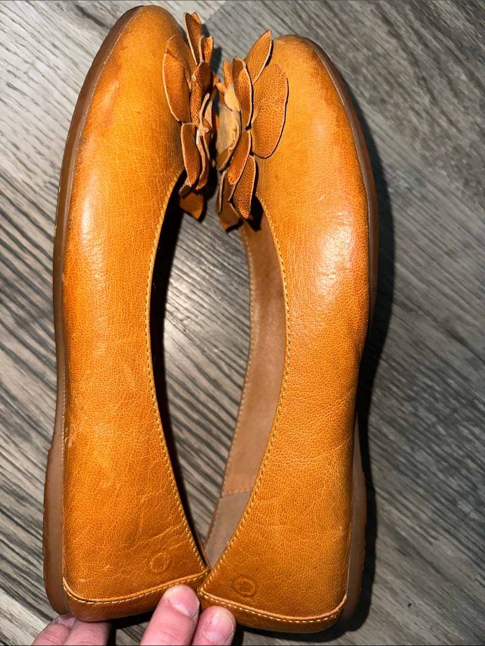 Born Adelisa leather flats tan floral toe women’s size 8 - Picture 13 of 14